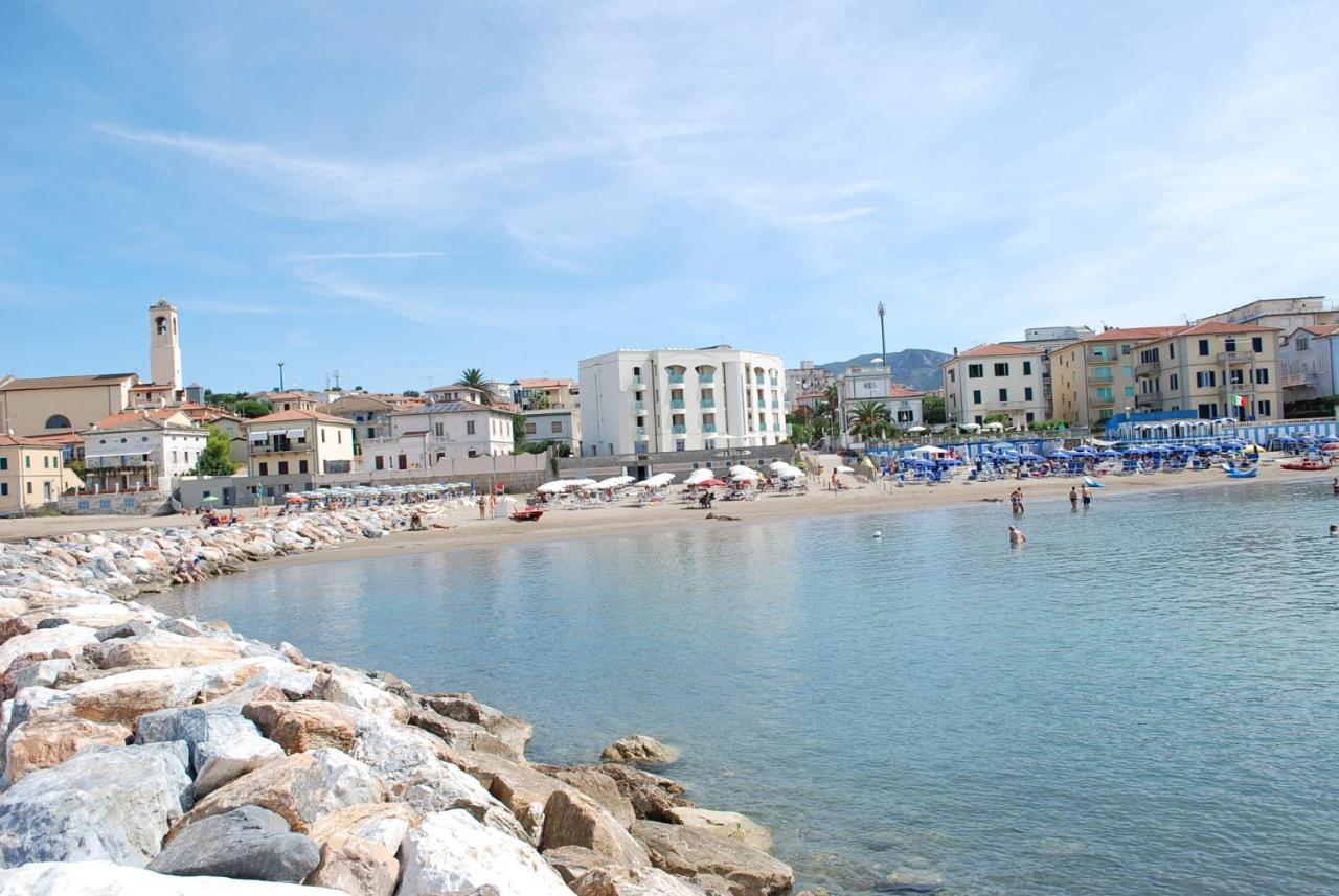 Hotel Stella Marina San Vincenzo Kültér fotó