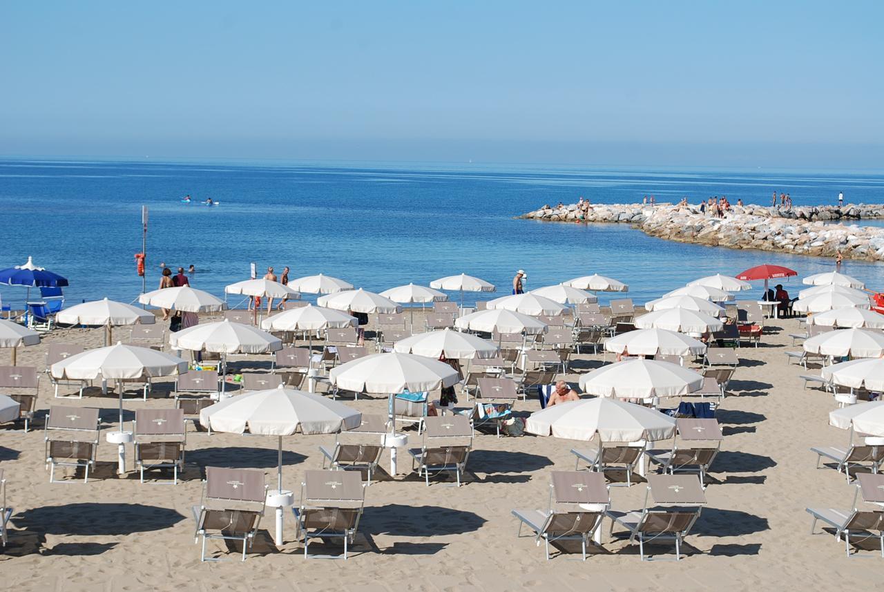 Hotel Stella Marina San Vincenzo Kültér fotó